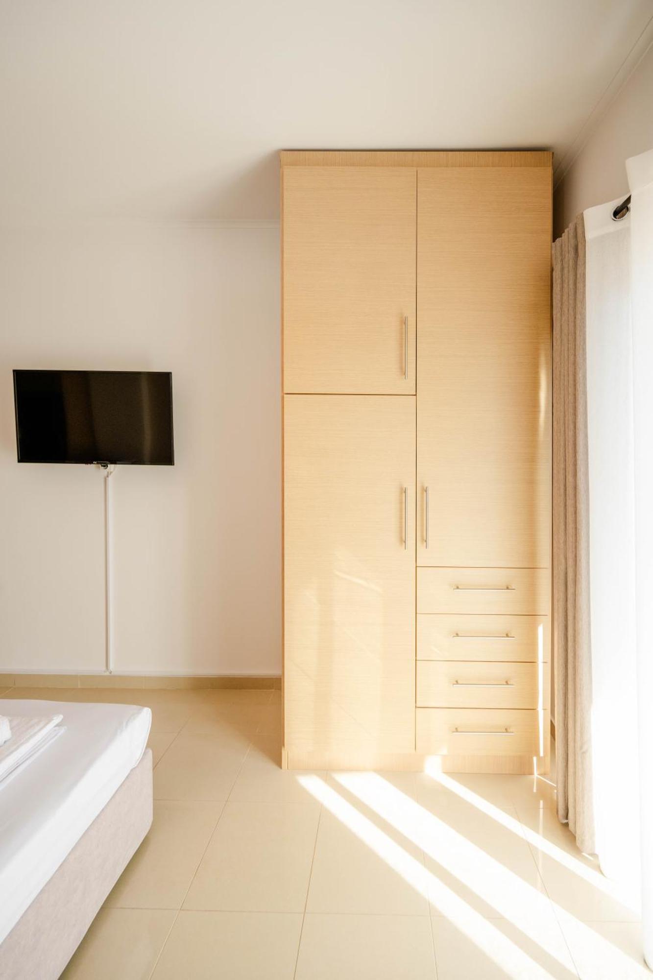 Downtown Comfy Studio Corinto Exterior foto